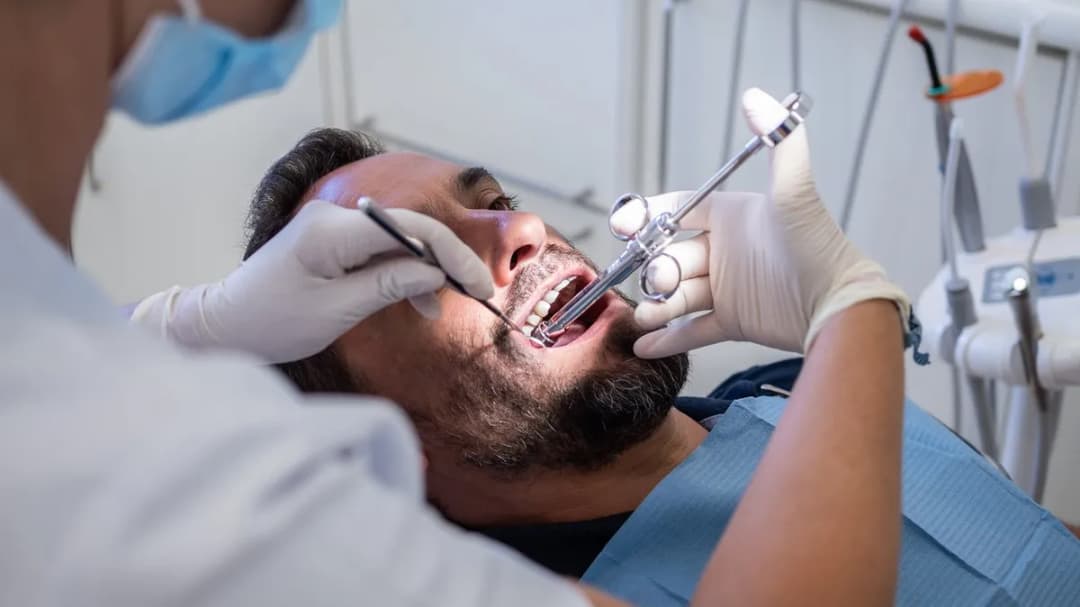 Co refunduje NFZ u dentysty? Sprawdź, co możesz zyskać na leczeniu